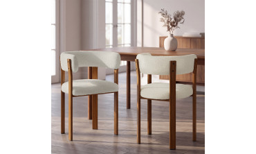 Chaises Ilona avec accoudoirs bouclette crème pieds effet noyer - lot de 2