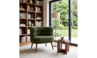 Fauteuil Janice bouclette verte pieds effet noyer